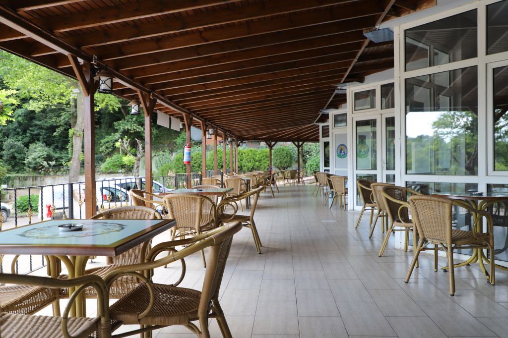 Cafe